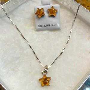 Never used sterling silver antique dried flower earrings & necklace set in box.